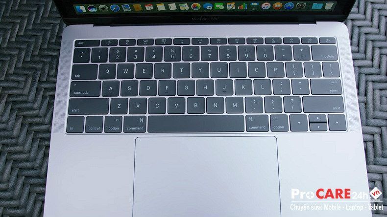 Bàn phím của Macbook Pro 2016 MLUQ2